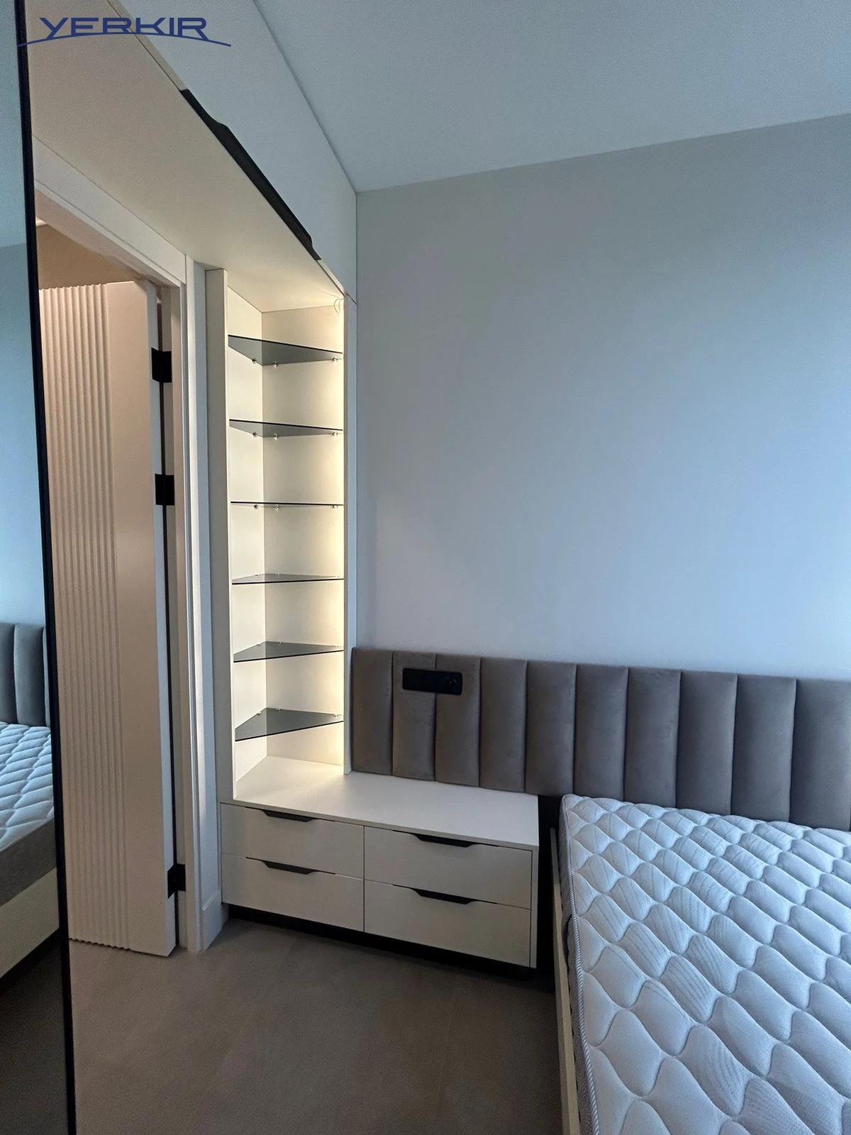 Apartments Code: 9+1885476