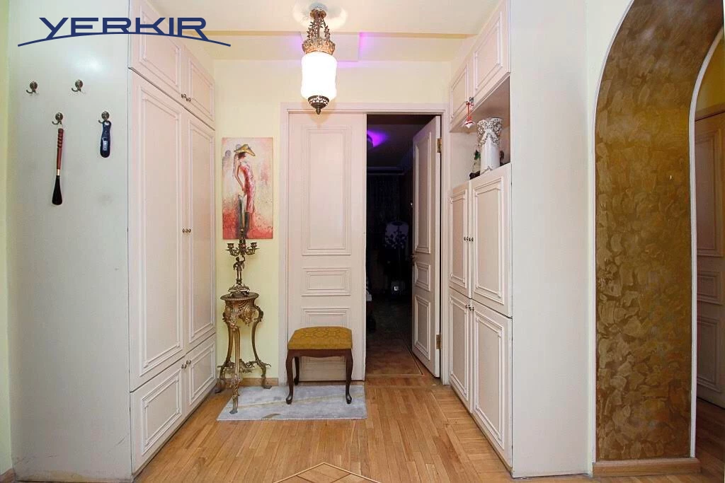 Apartments Code: 5+313766