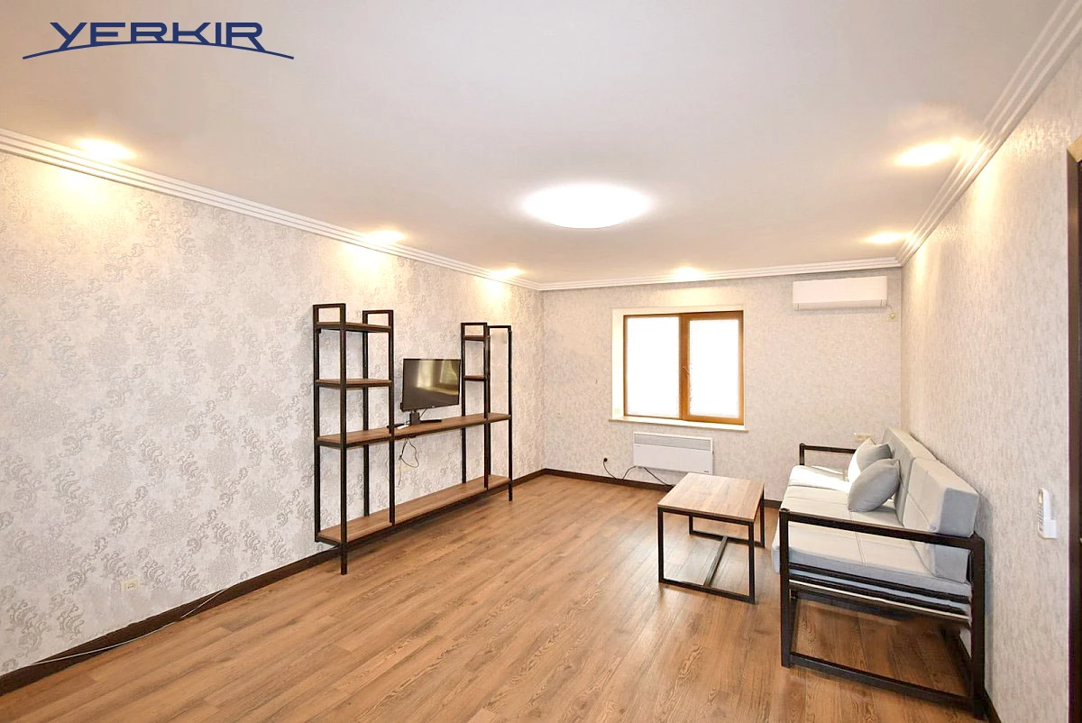 Apartments Code: 5+206990