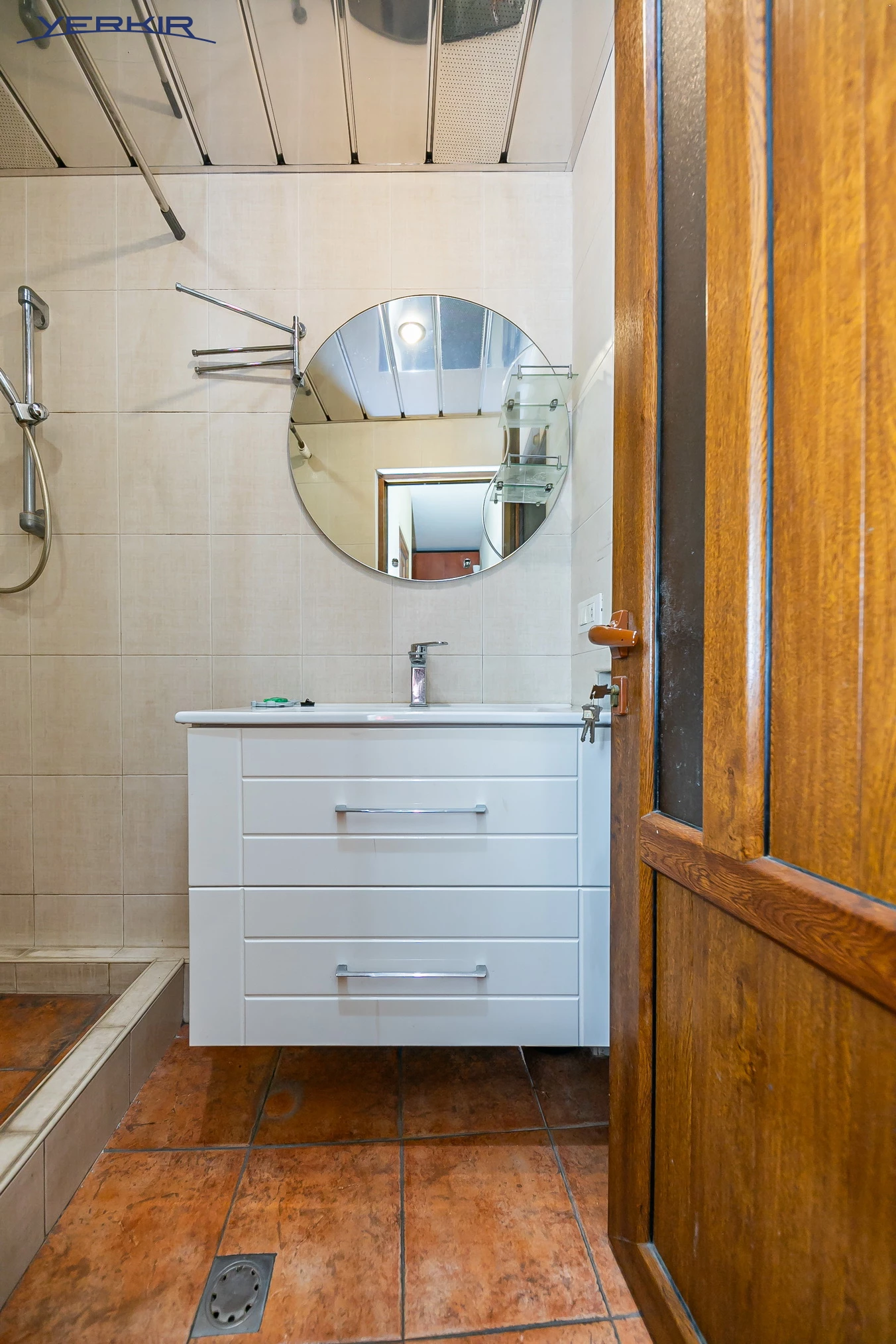 Բնակարաններ Կոդ` 5+819431