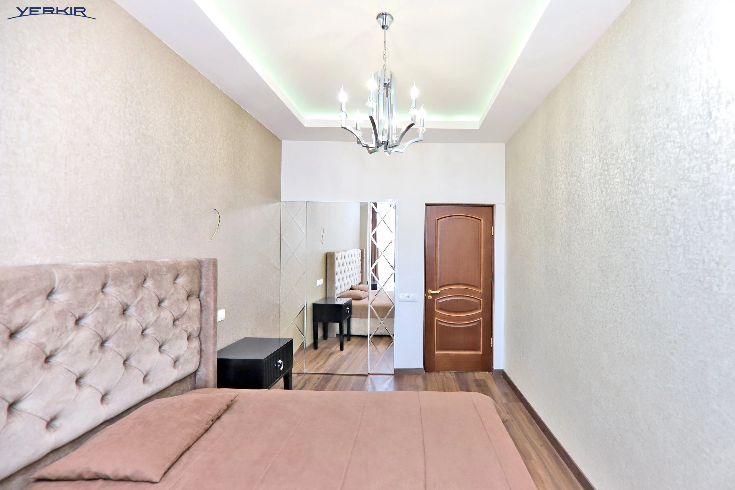 Apartments Code: 9+316653