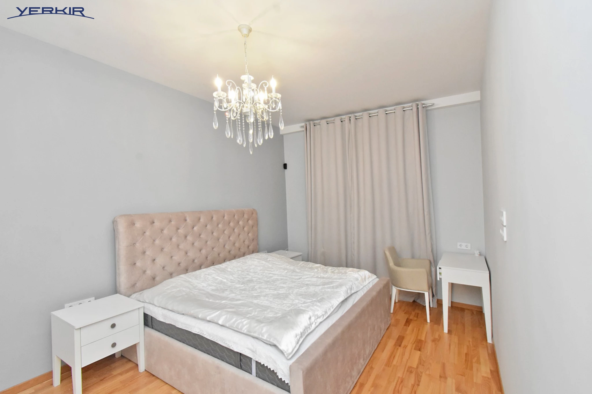 Apartments Code: 5+421138