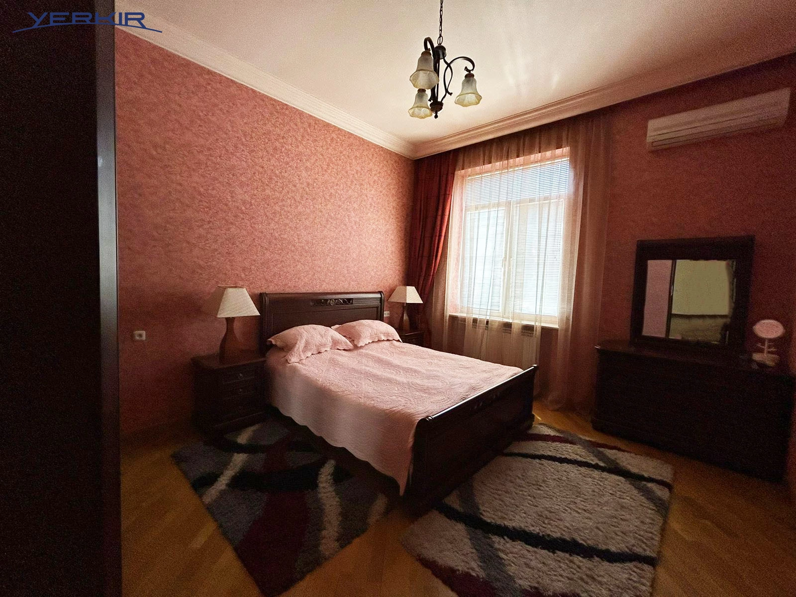 Apartments Code: 5+317516