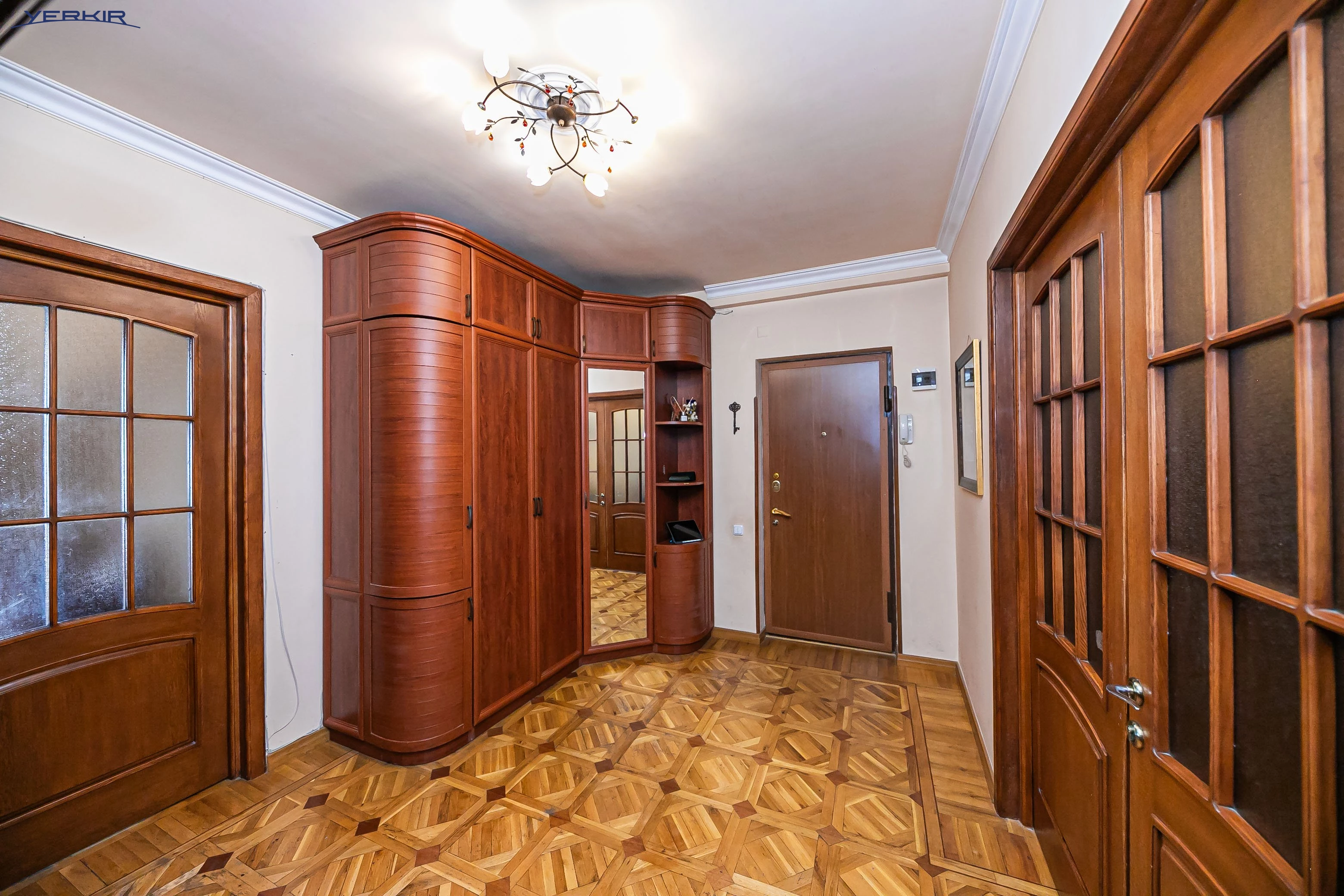 Բնակարաններ Կոդ` 9+2858223