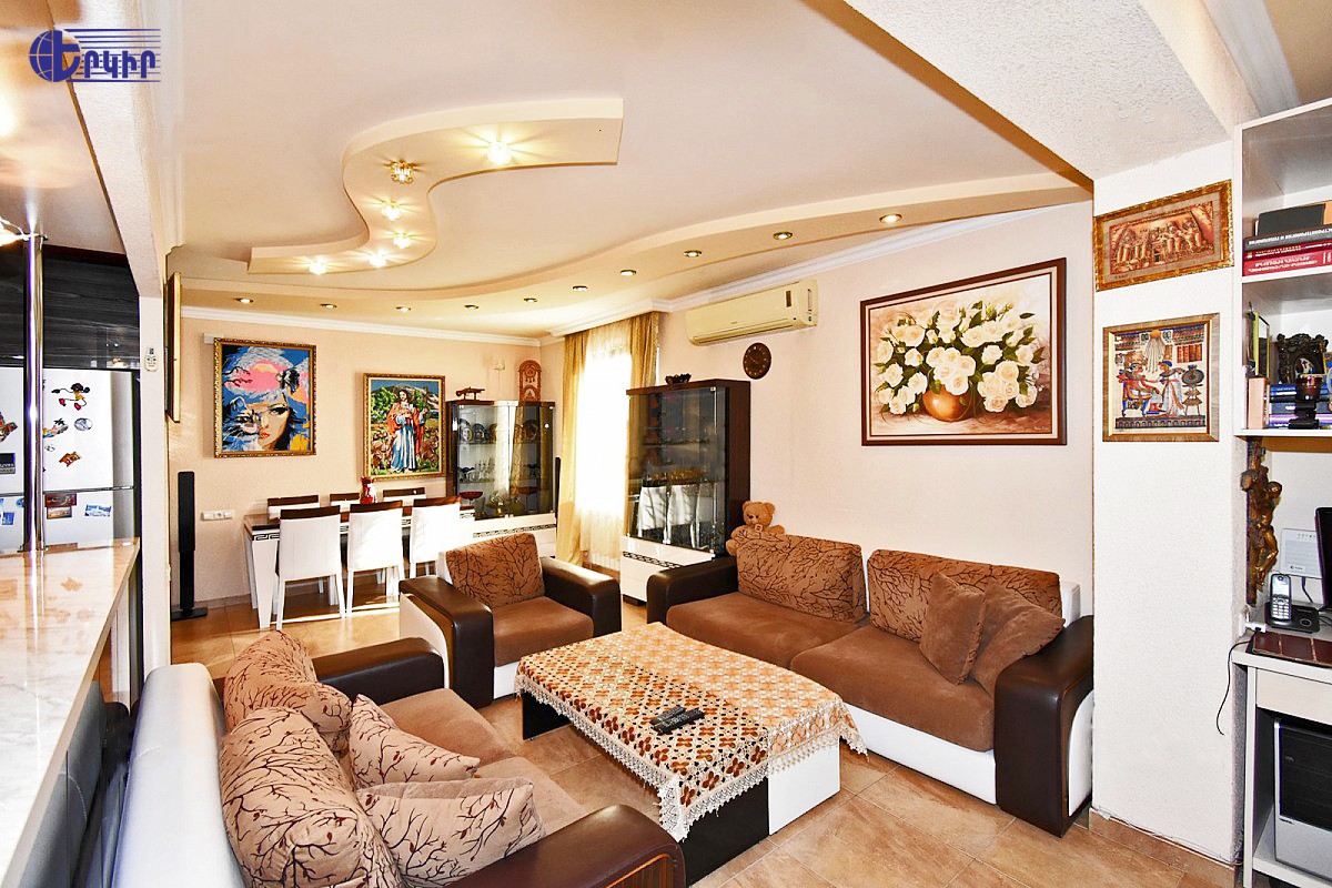 Բնակարաններ Կոդ` 9+3409105