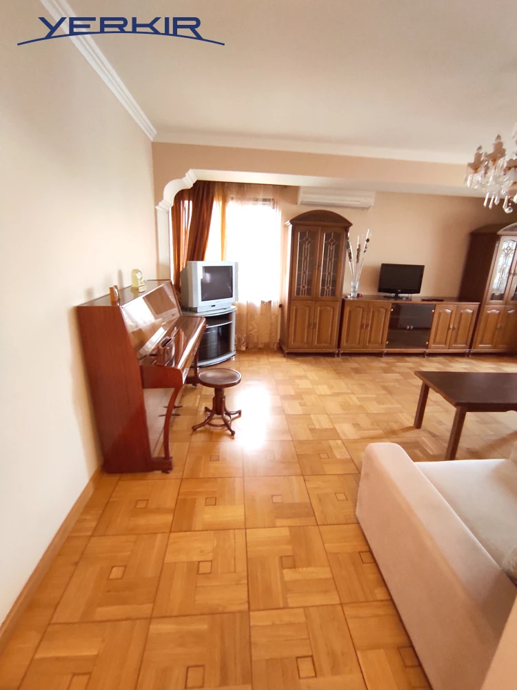 Բնակարաններ Կոդ` 4+306229