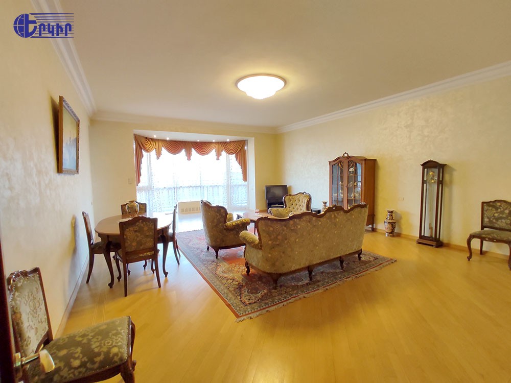 Բնակարաններ Կոդ` 8+300131