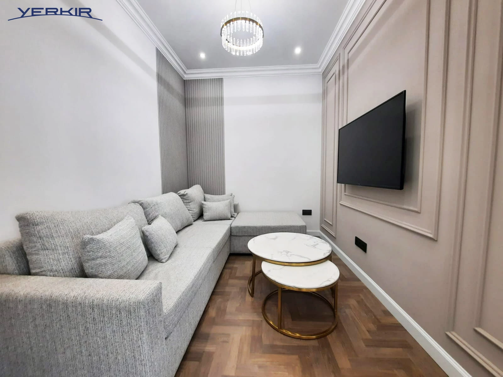 Apartments Code: 5+114915