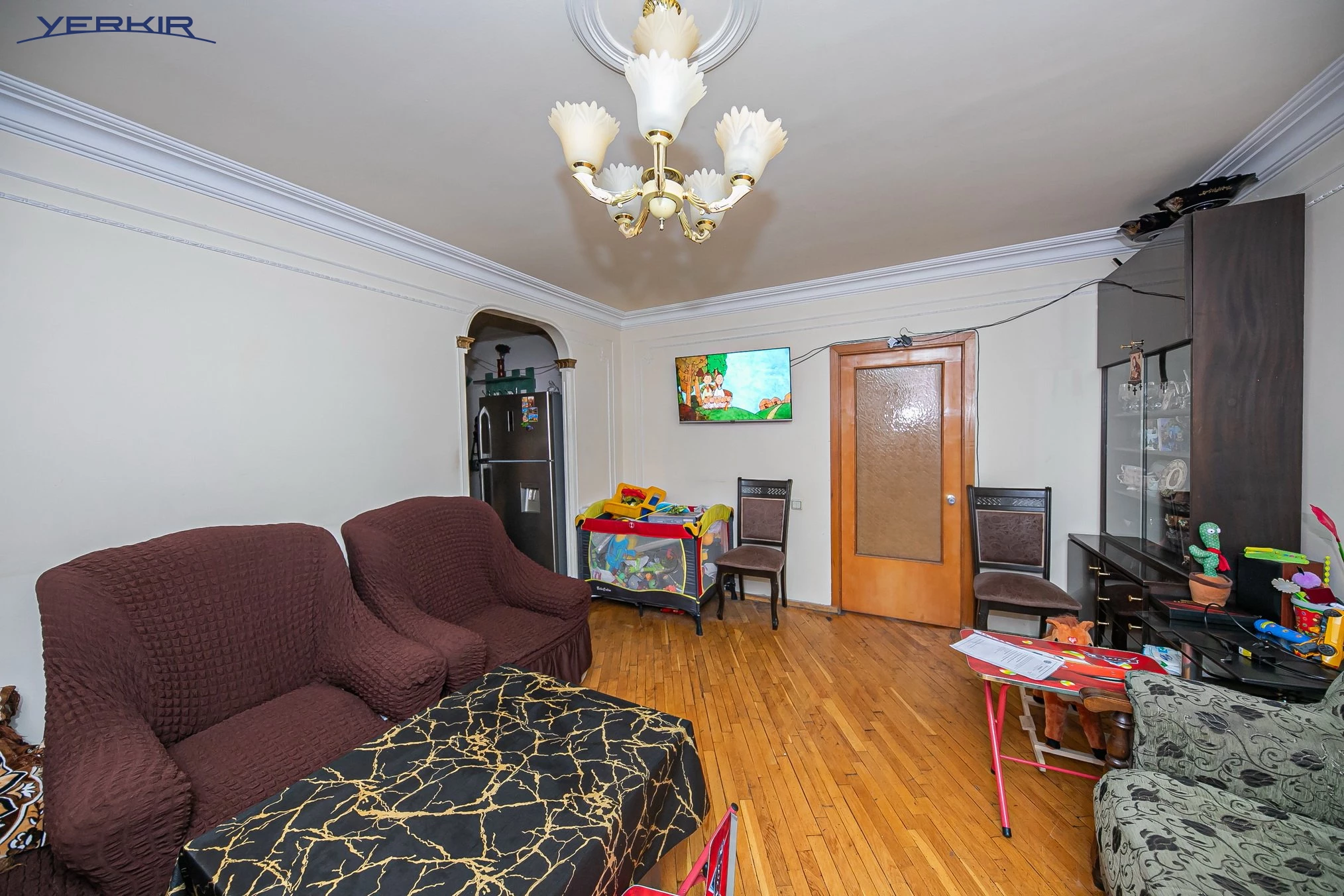 Apartments Code: 9+219419