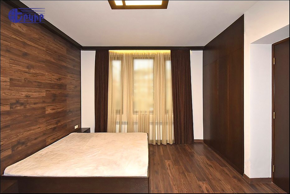 Առանձնատներ Կոդ` 5+50149