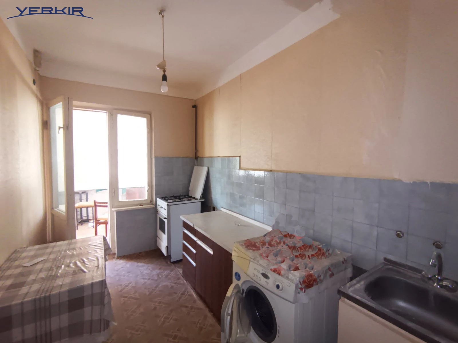 Apartments Code: 9+317919