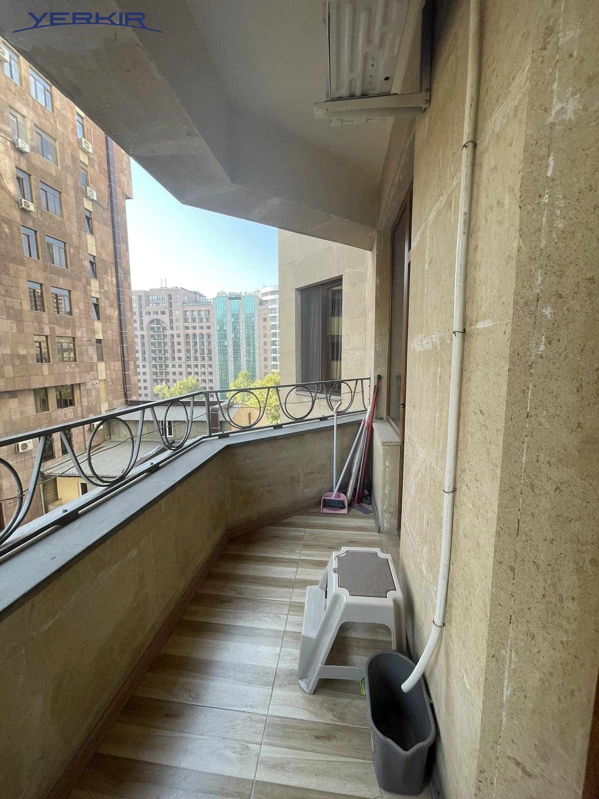 Apartments Code: 5+314002