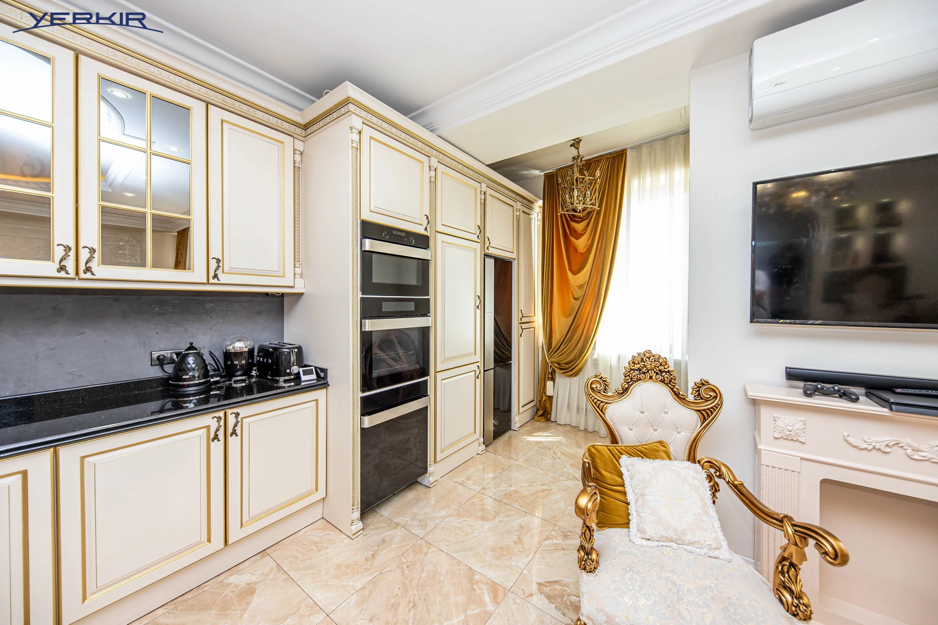 Apartments Code: 5+312159