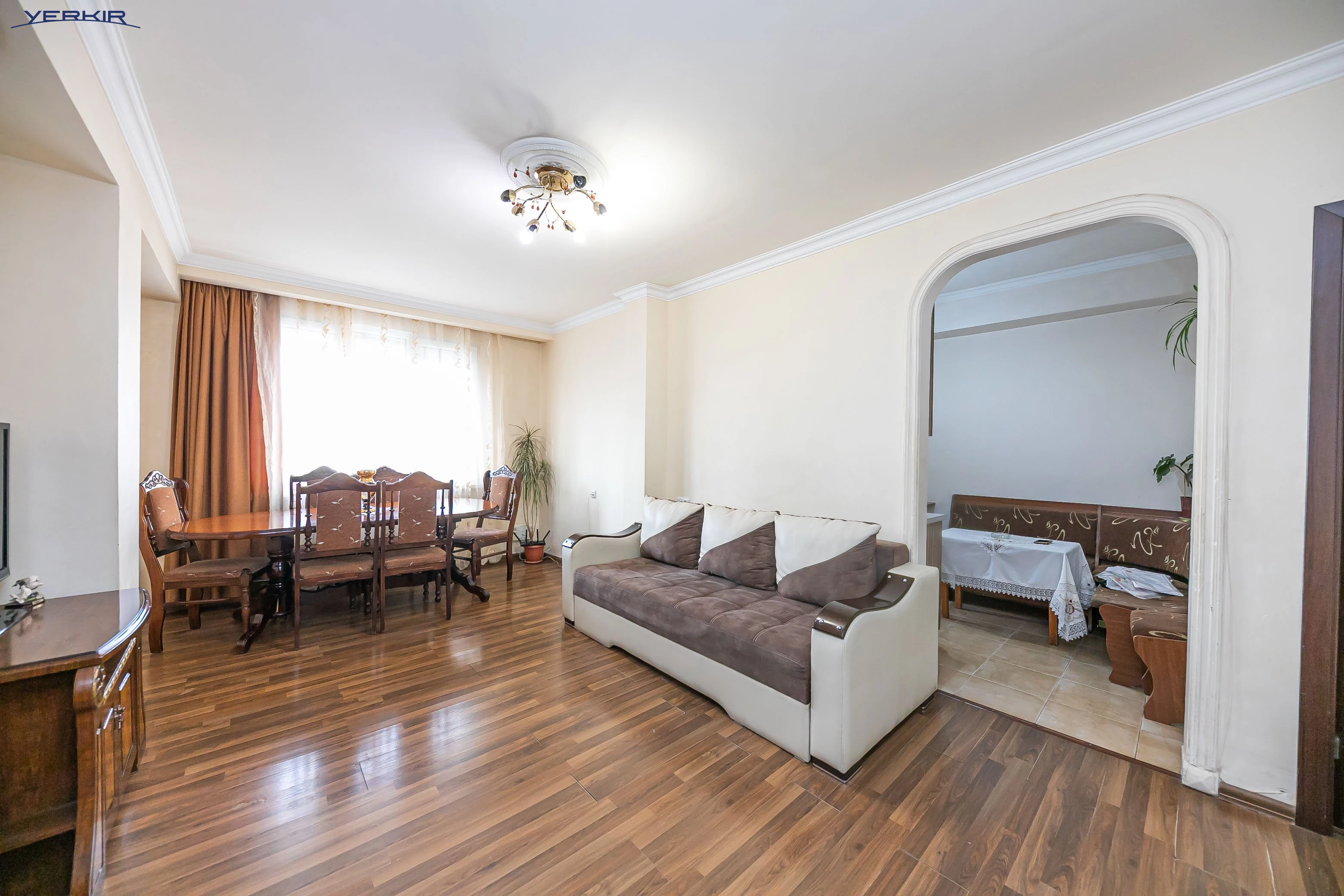 Apartments Code: 10+2335226