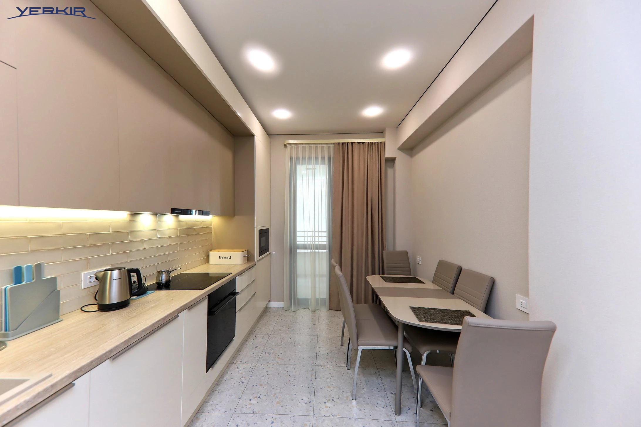 Apartments Code: 9+4161020