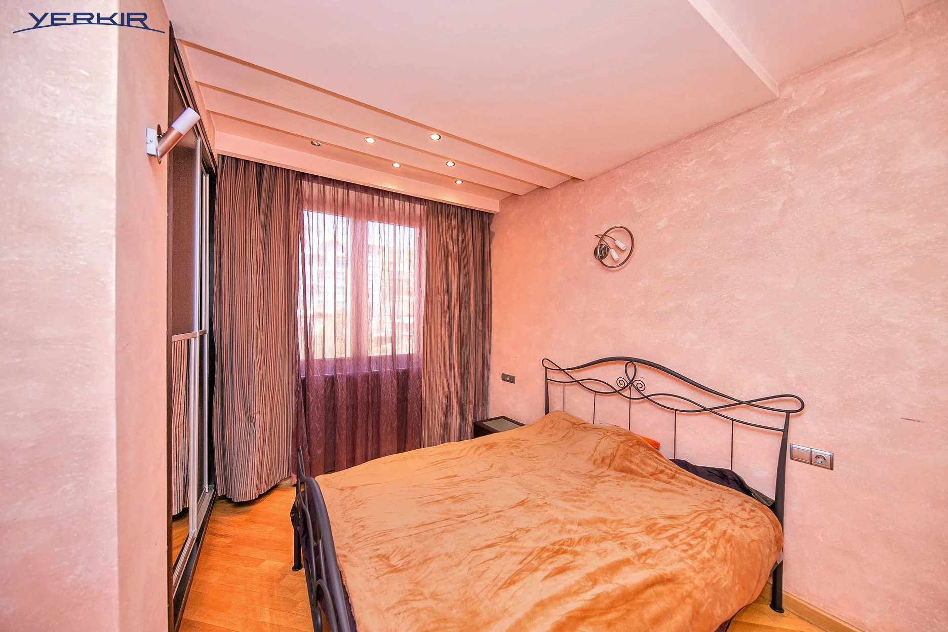 Apartments Code: 1+416145