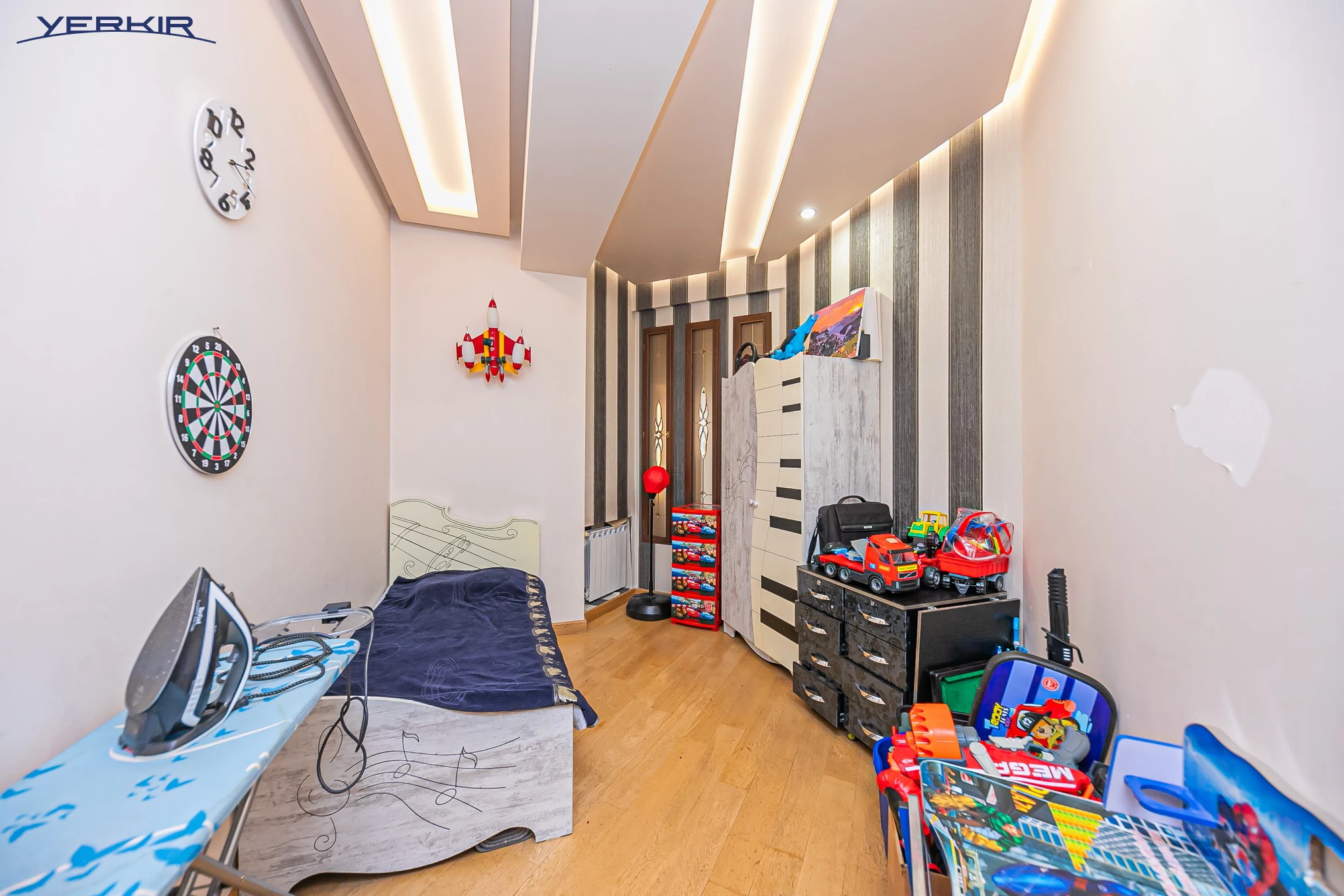 Apartments Code: 10+418702