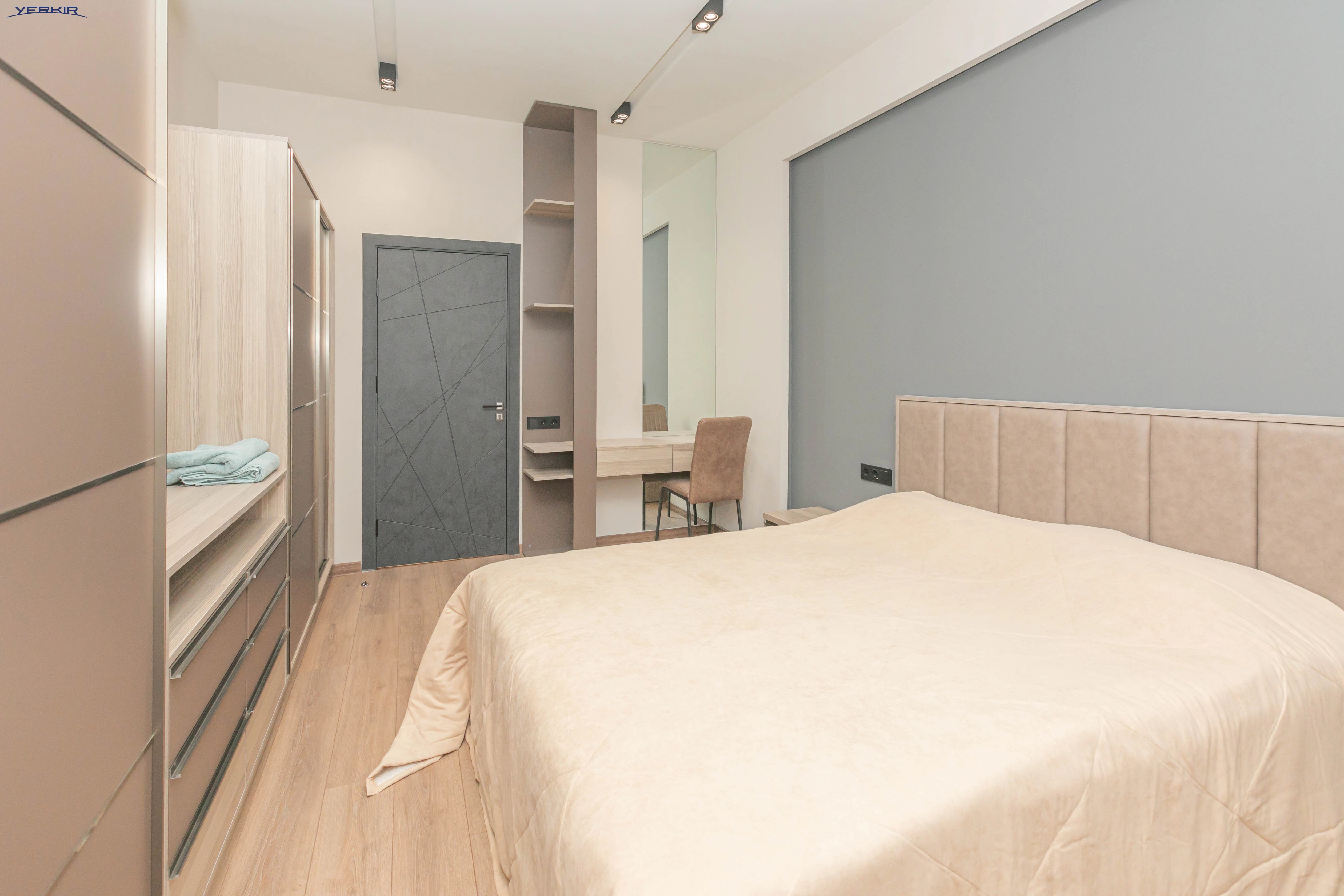 Apartments Code: 10+419408