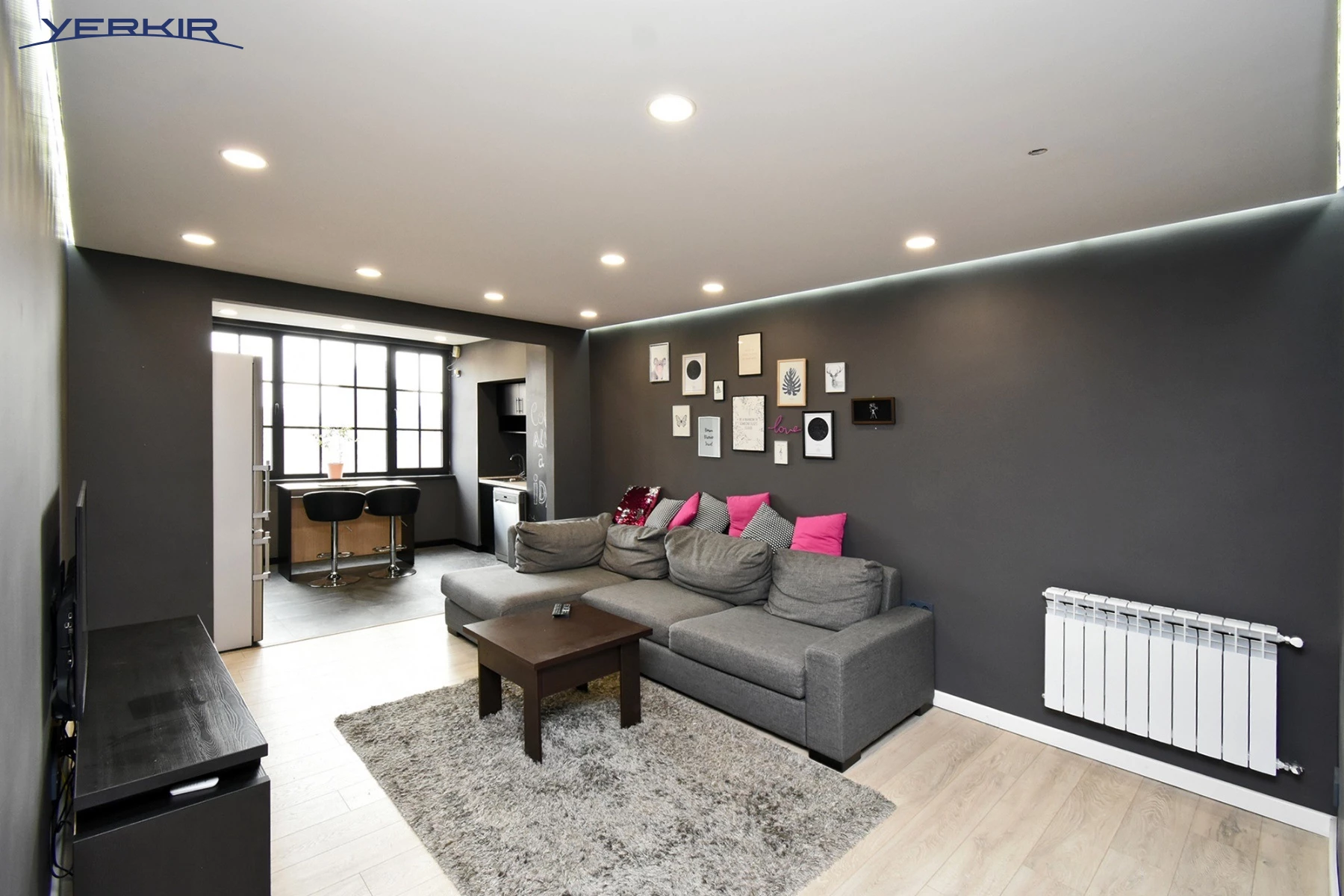 Apartments Code: 5+313426