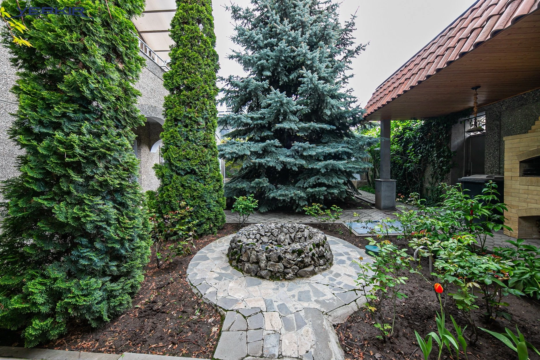 Առանձնատներ Կոդ` 8+517880