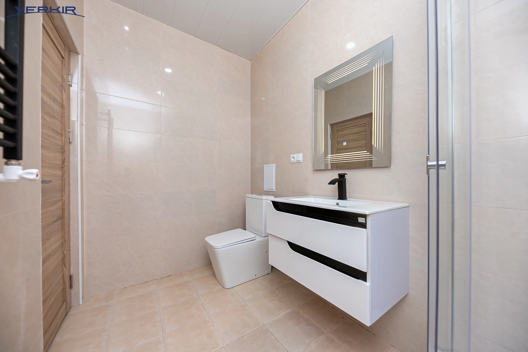 Բնակարաններ Կոդ` 5+319240