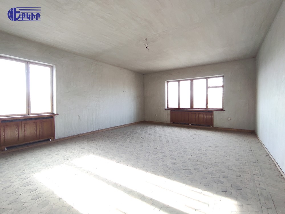 Առանձնատներ Կոդ` 4+500429