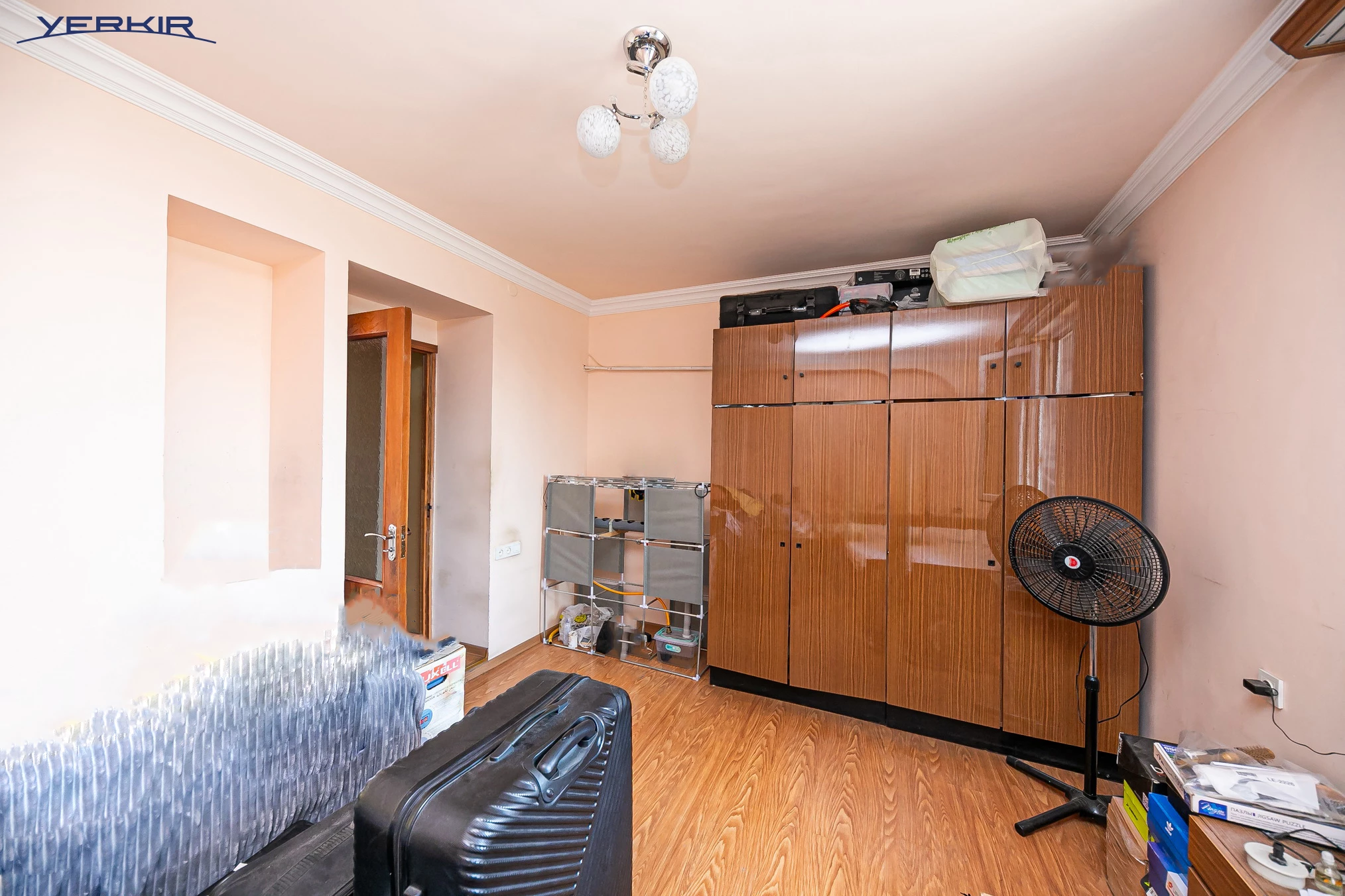 Բնակարաններ Կոդ` 5+219009