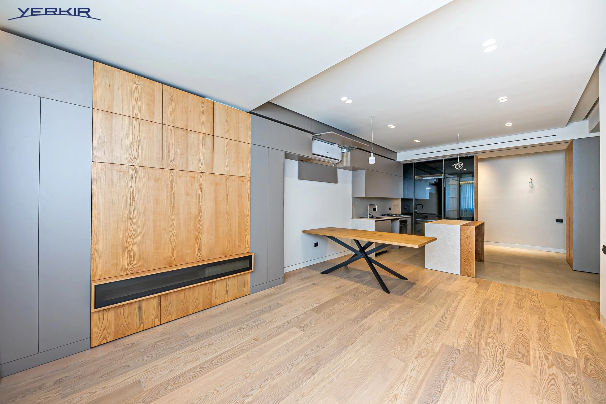 Apartments Code: 9+319324