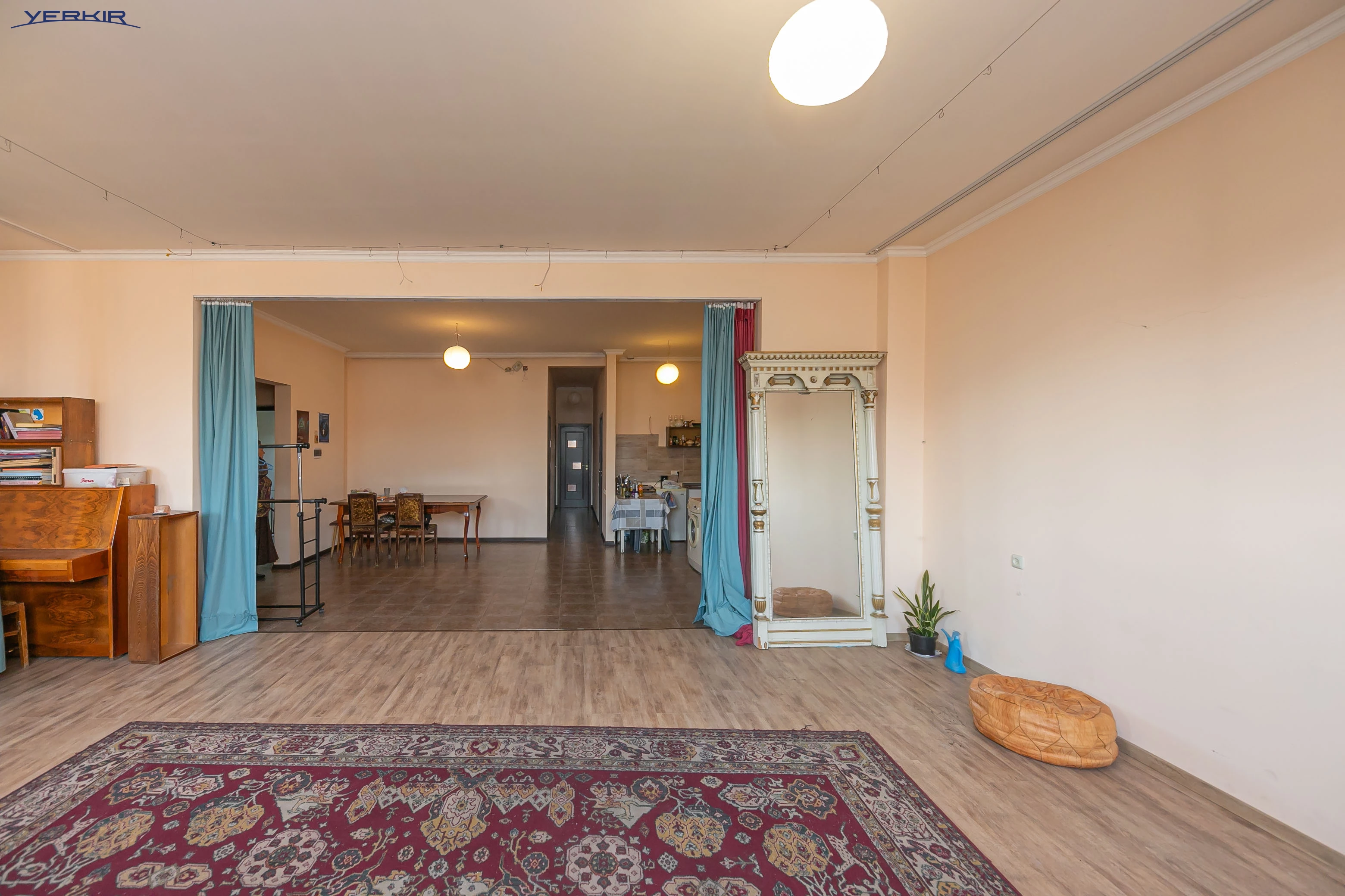 Apartments Code: 5+321677