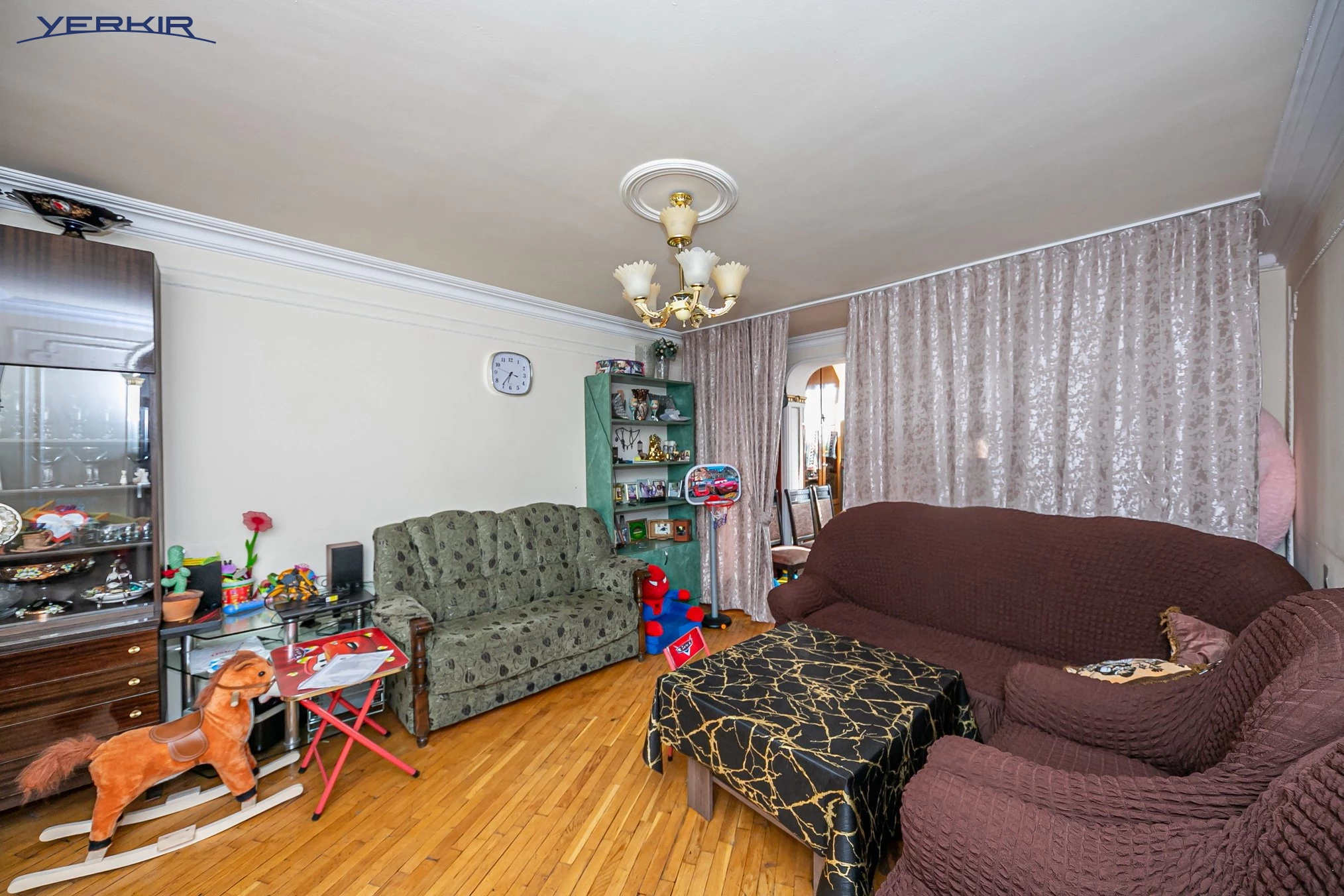 Apartments Code: 9+219419