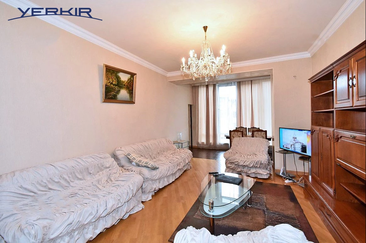 Բնակարաններ Կոդ` 5+21257