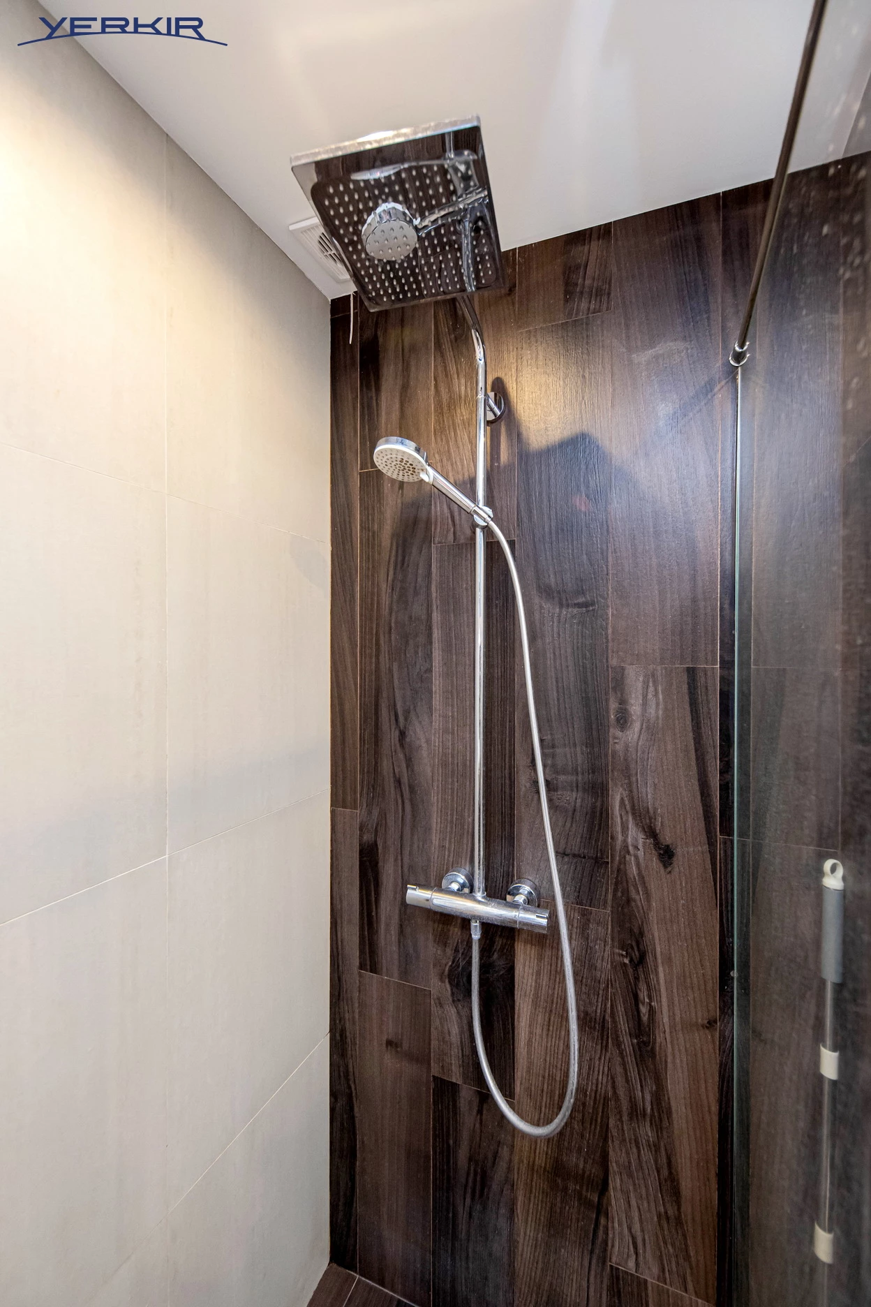 Apartments Code: 5+212098