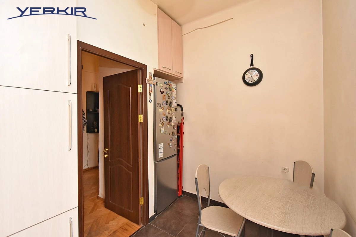 Apartments Code: 5+116434