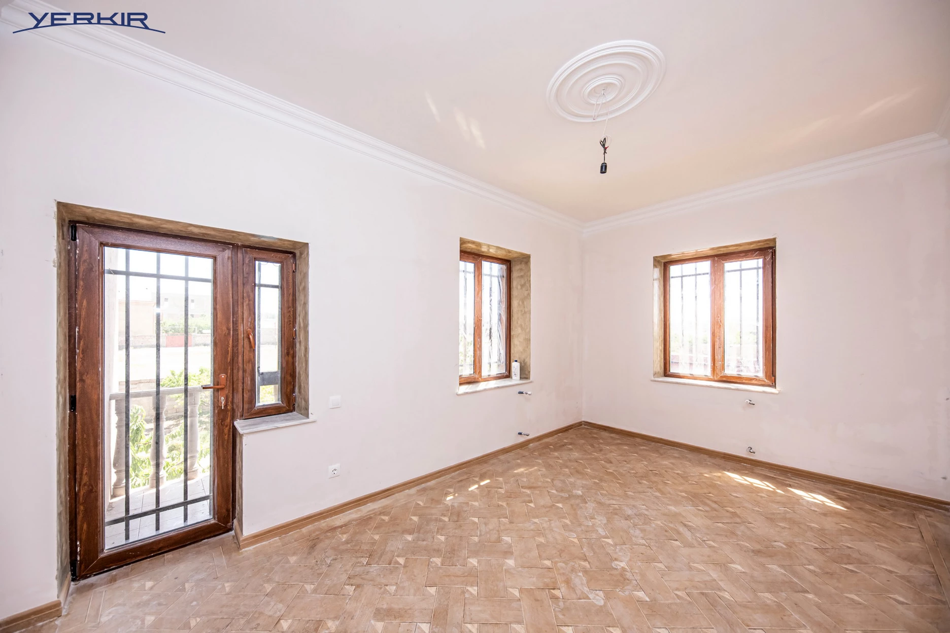 Առանձնատներ Կոդ` 10+512660