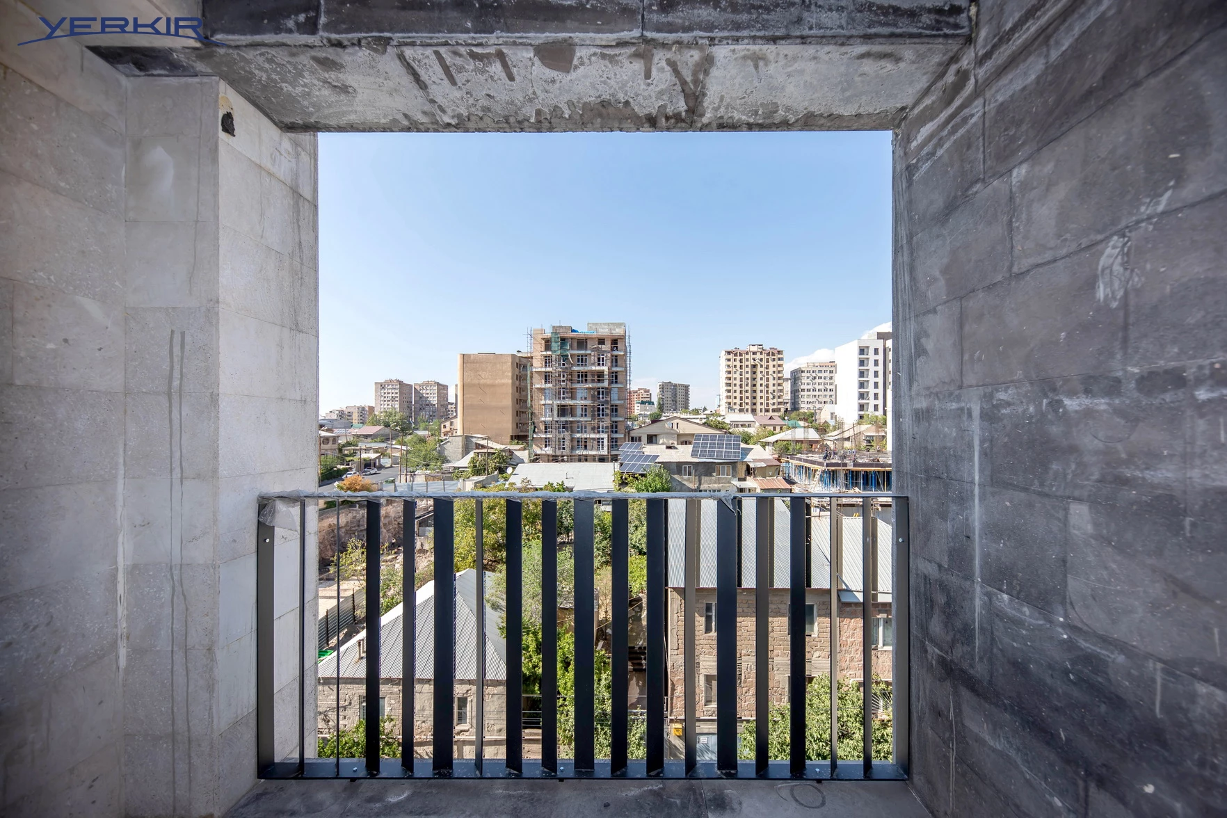 Apartments Code: 5+410523