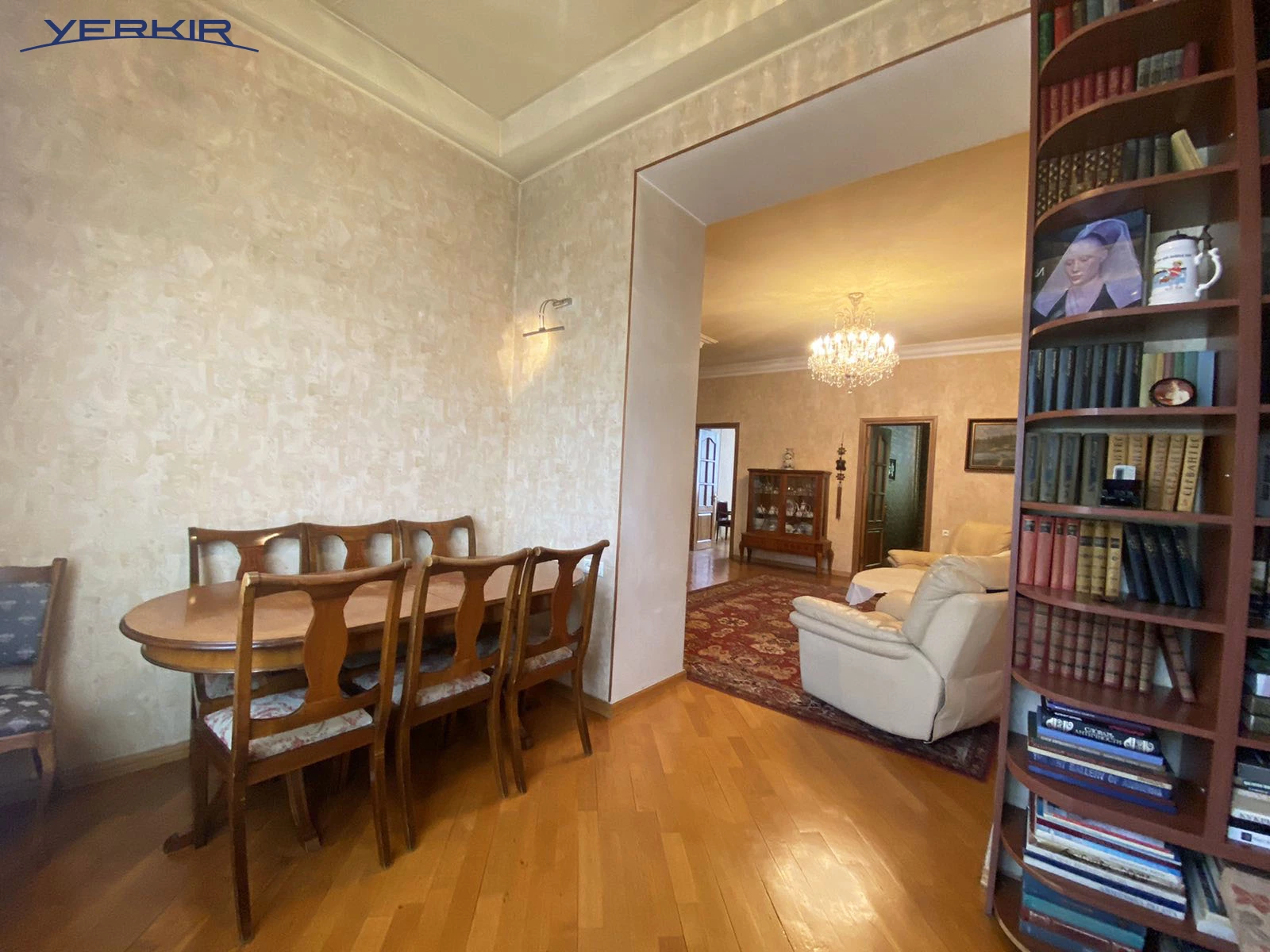 Apartments Code: 5+315379