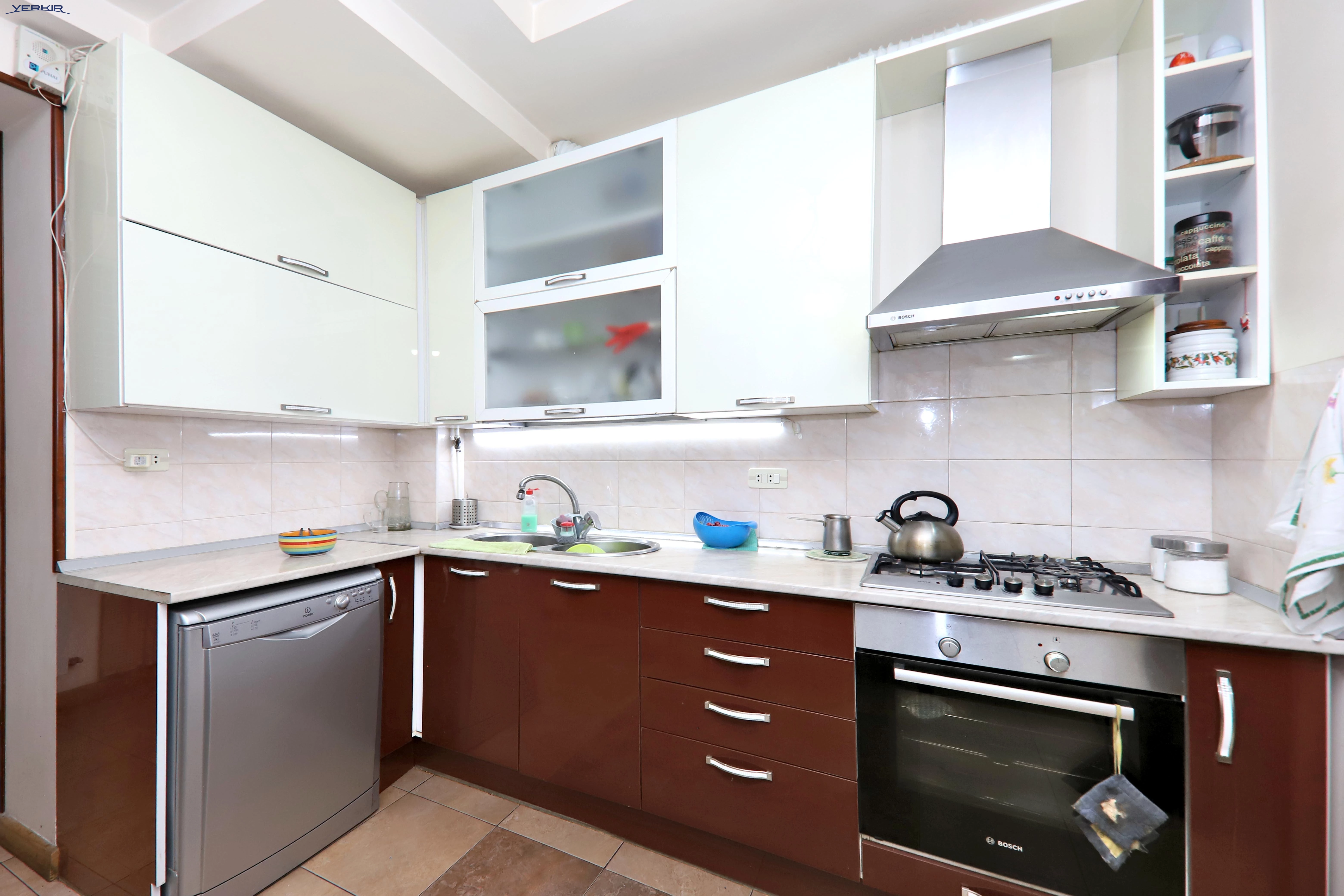 Apartments Code: 8+310572