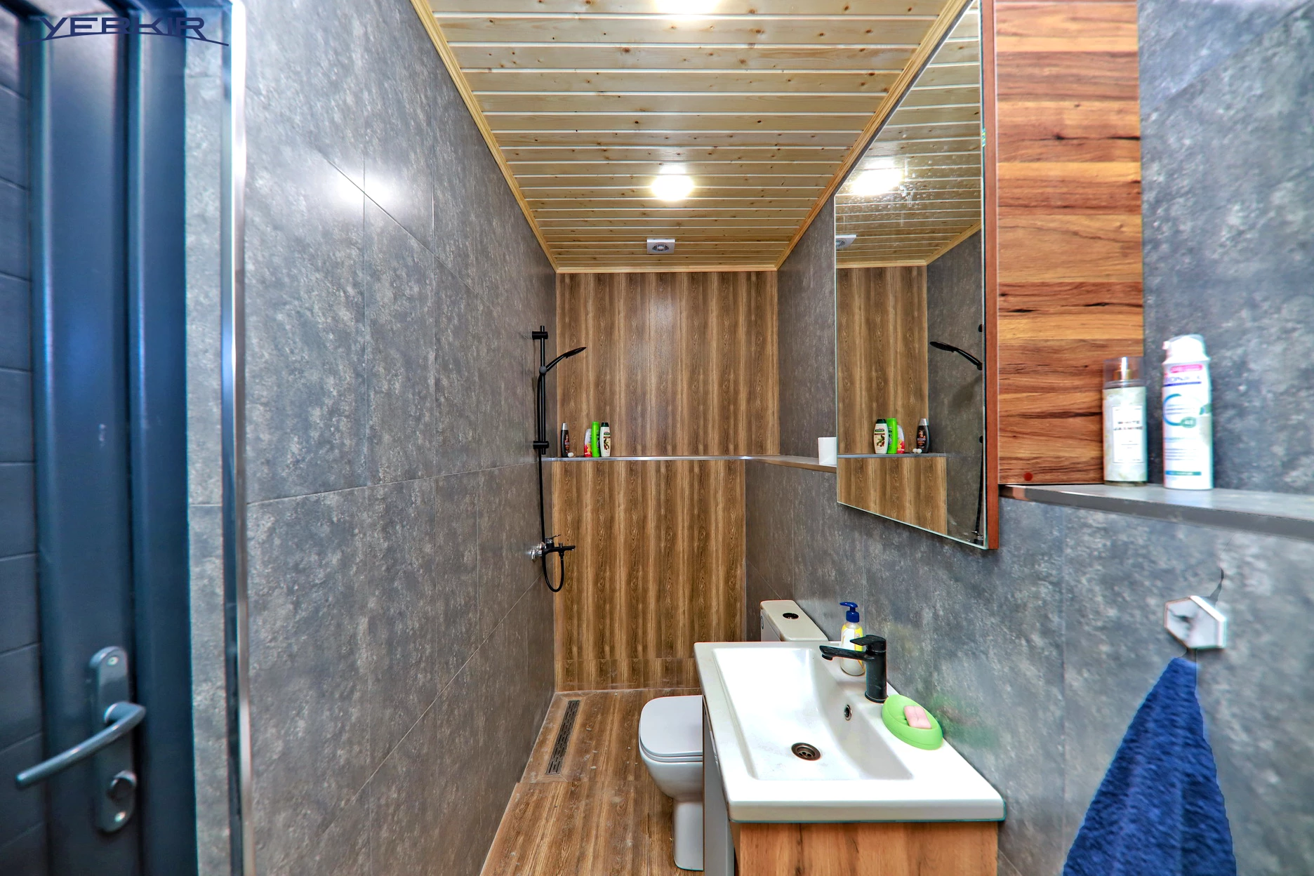 Houses Code: 3+513795