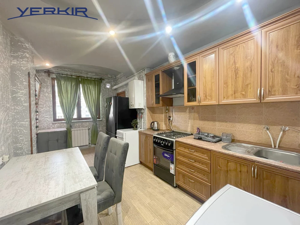 Apartments Code: 5+208720