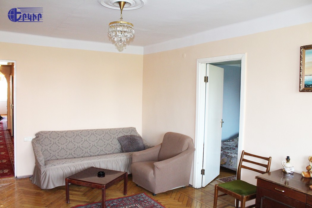 Apartments Code: 4+32330