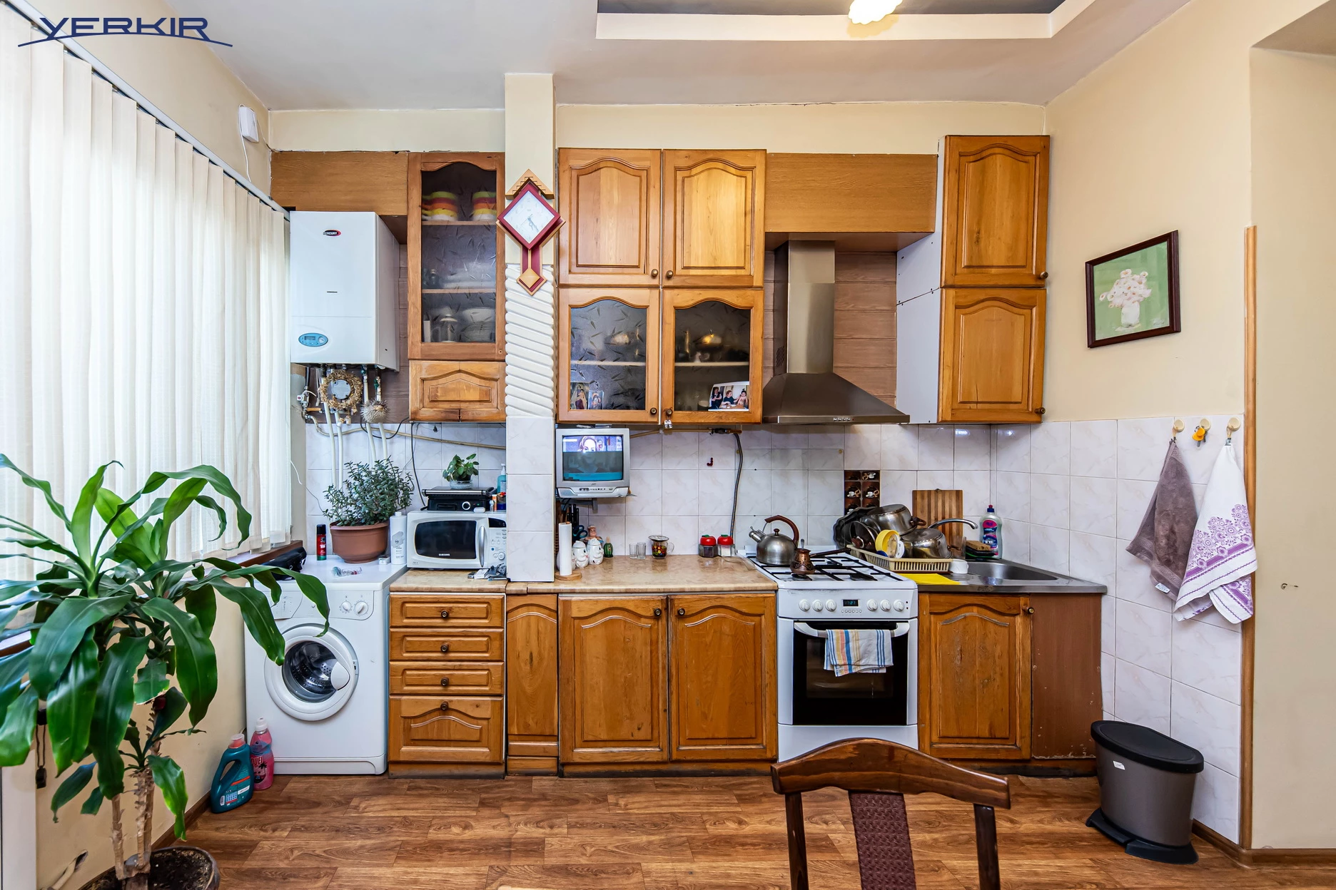 Коммерческие недвижимости Код 10+713158