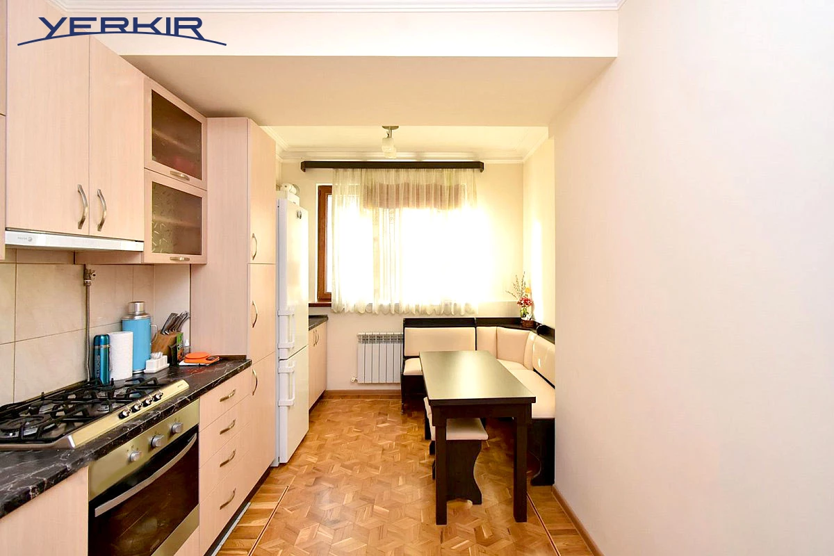 Apartments Code: 9+3241196