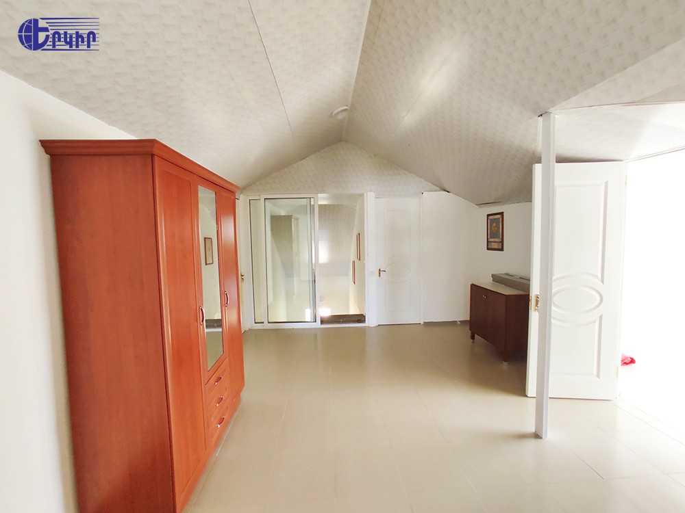 Houses Code: 8+50805