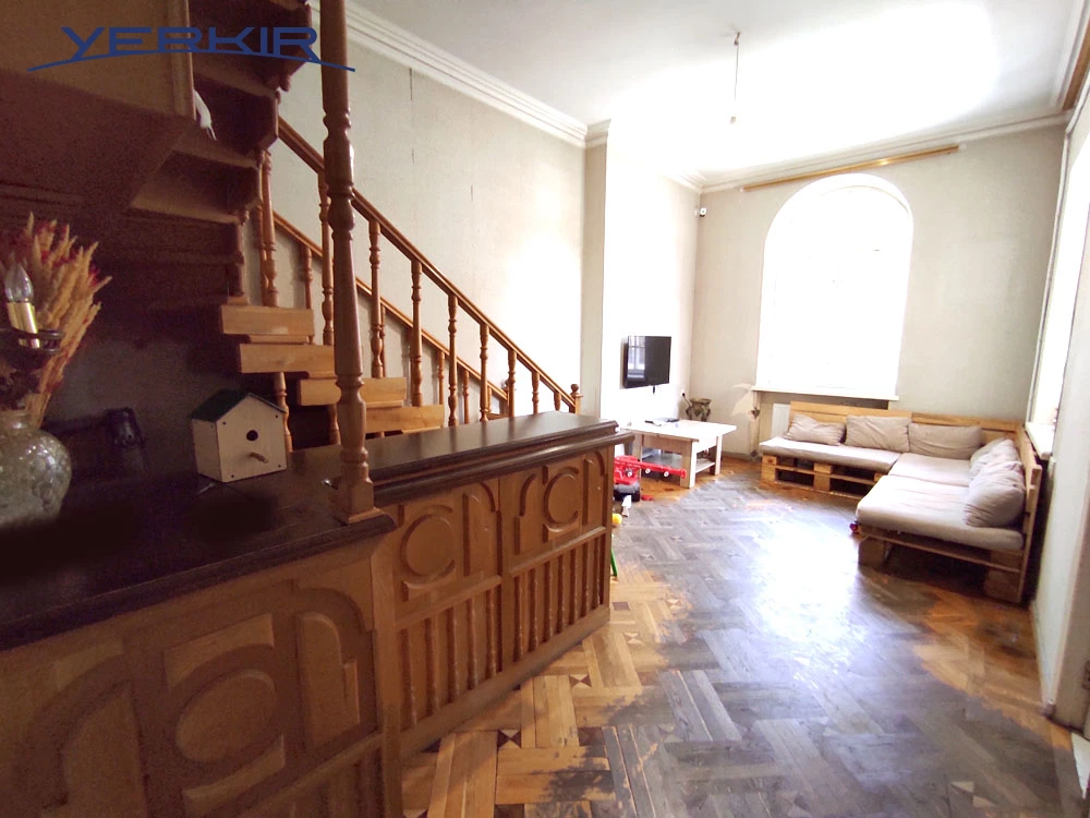 Բնակարաններ Կոդ` 5+809896