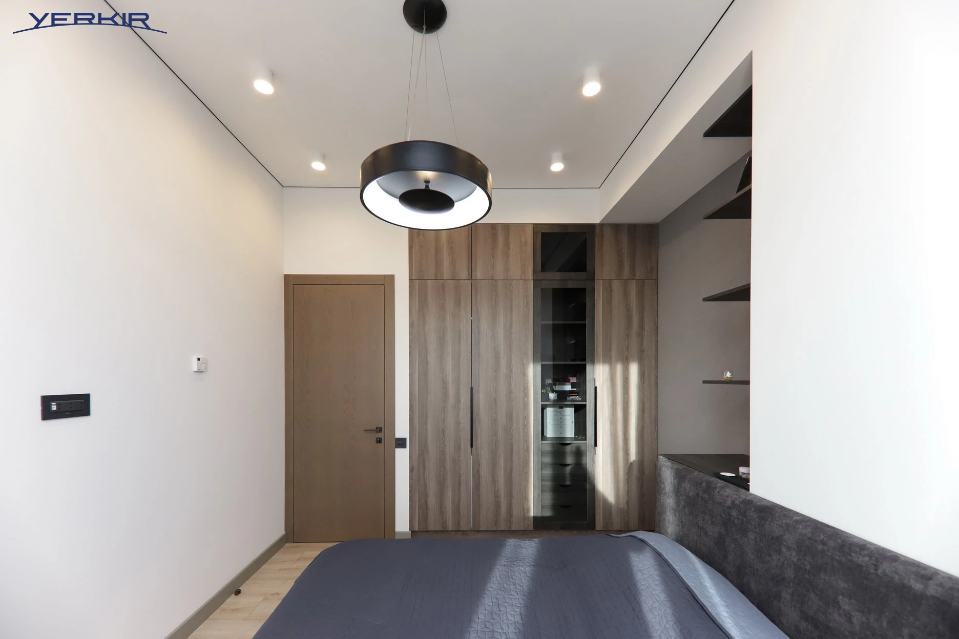 Apartments Code: 9+4115930
