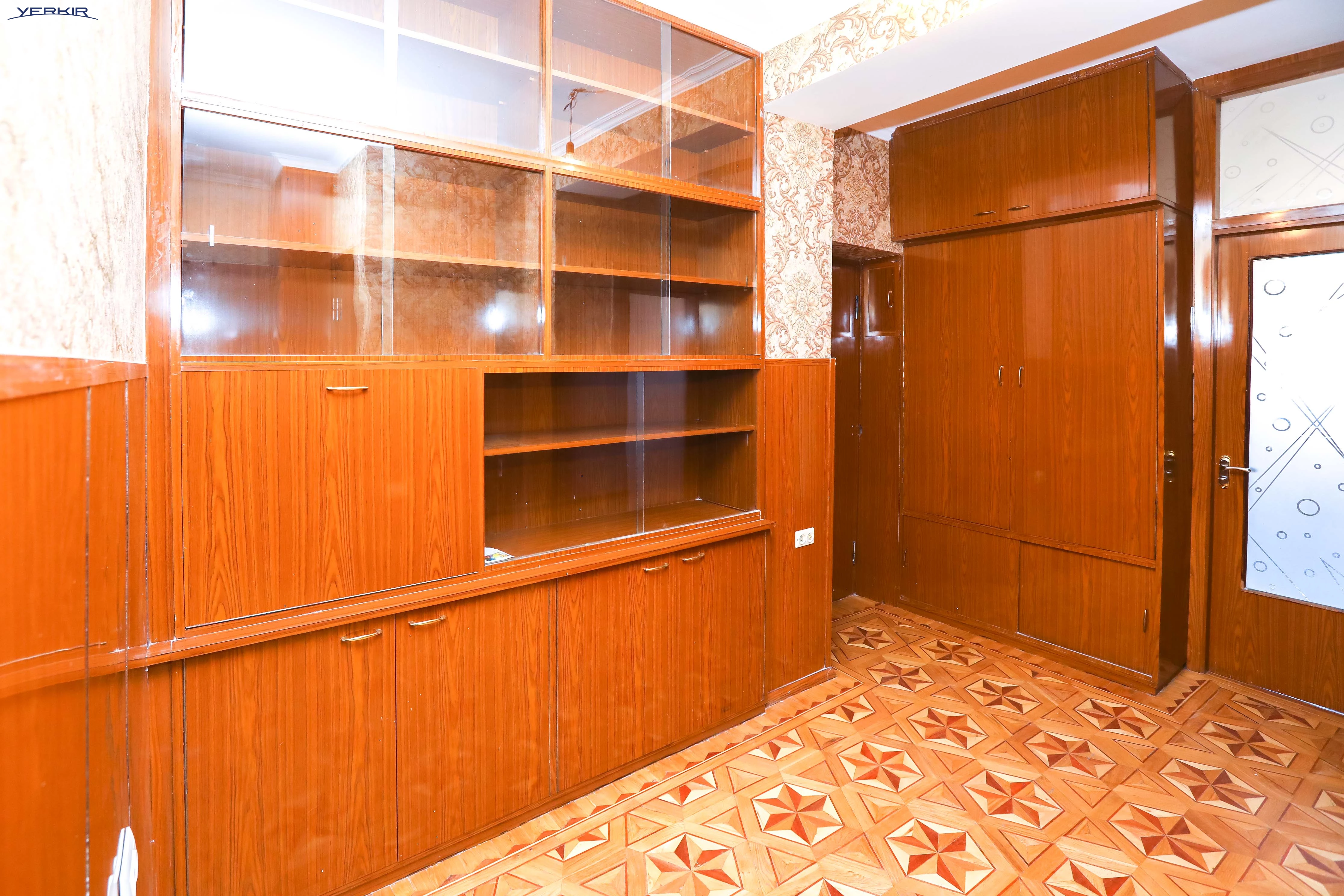 Apartments Code: 5+420114