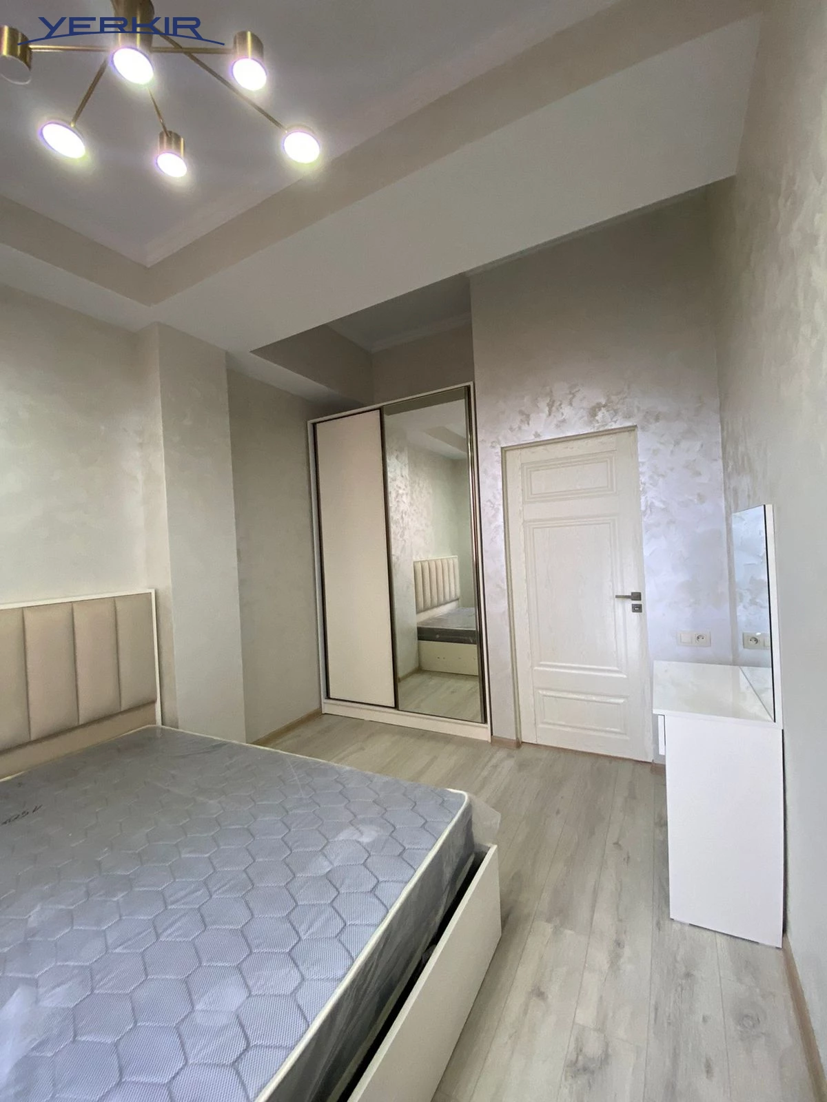 Квартиры Код 8+318510