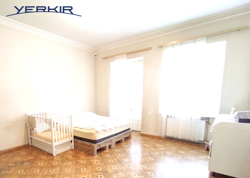 Բնակարաններ Կոդ` 5+809896