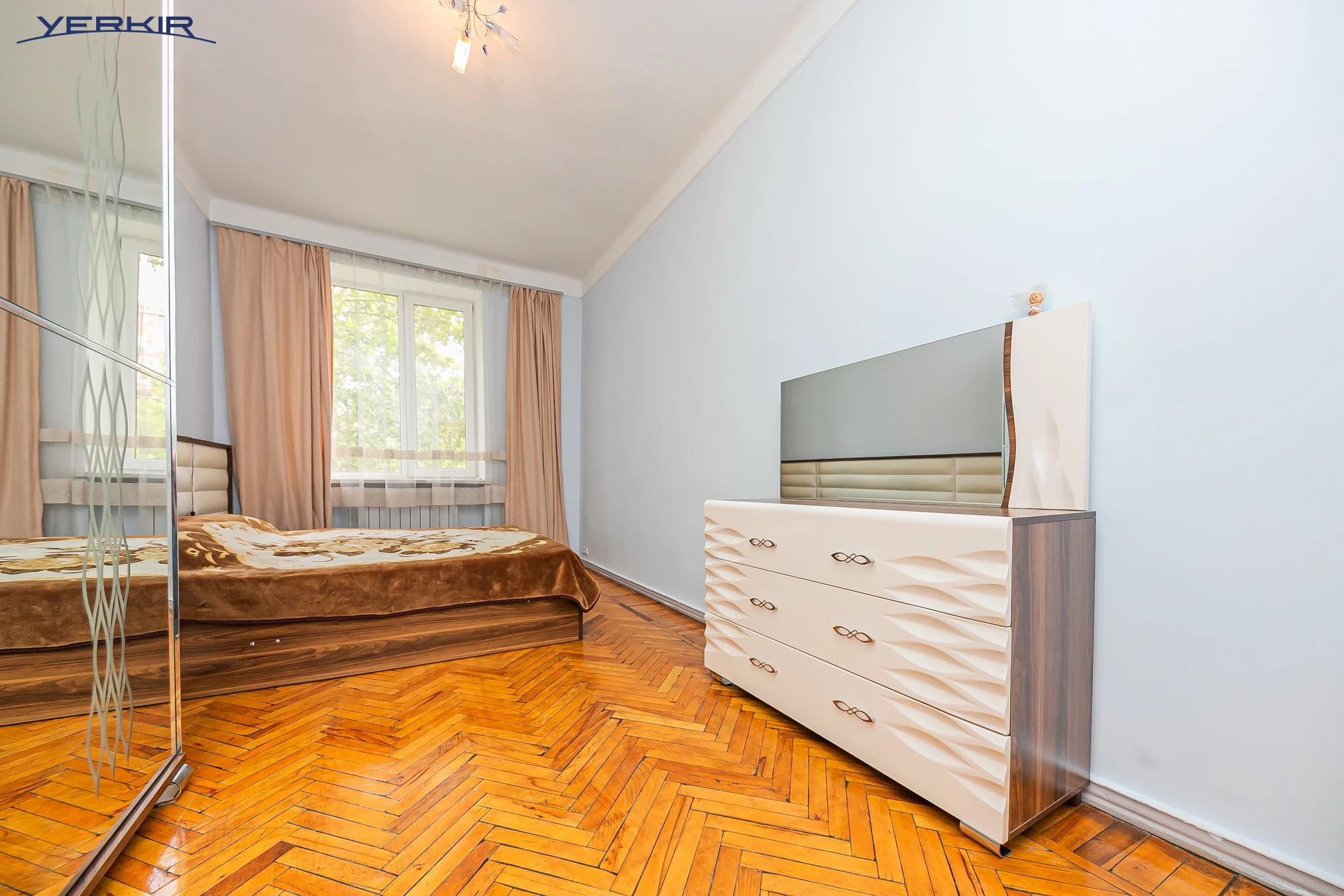 Apartments Code: 5+219054