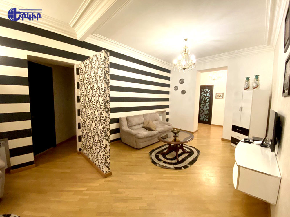 Բնակարաններ Կոդ` 10+303152